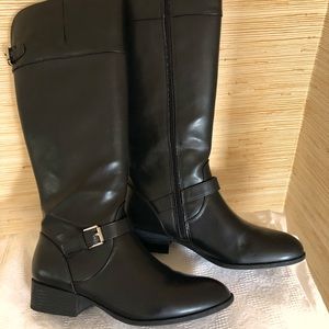 Chaps Black Gen boots. Size 9B.